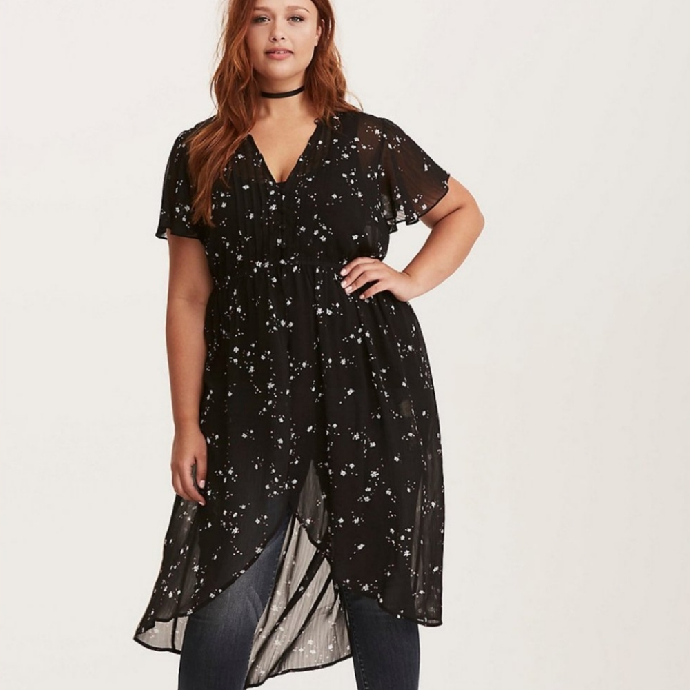 Black Floral Print Chiffon Split Maxi Top from Torrid Size 4